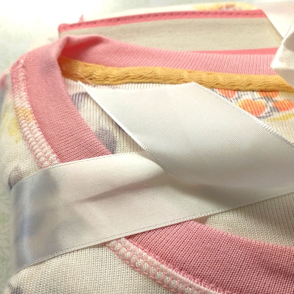 M 8/10  NWT Secret treasures three-piece pajama set with cosmetic bag Ladies - Picture 6 of 6